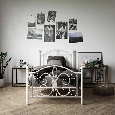 Twin Kids' Bombay Metal Bed White - Room & Joy 2 Twin Kids' Bombay Metal Bed White - Room & Joy - Image 2